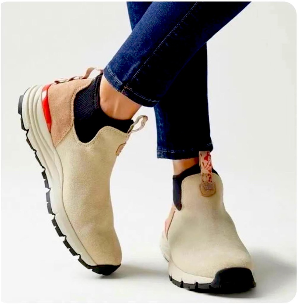 Danner Mountain 600 Chelsea 4” Boot Size 8